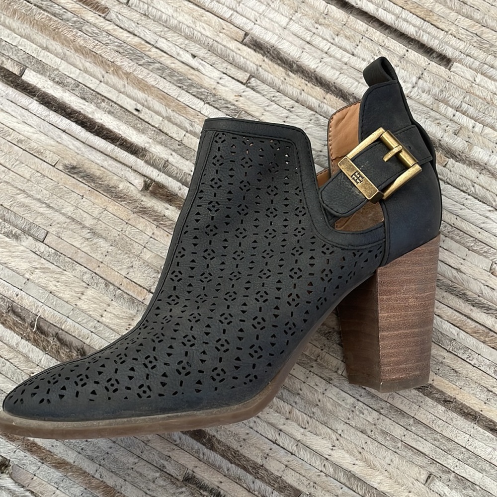 Tommy Hilfiger black bootie